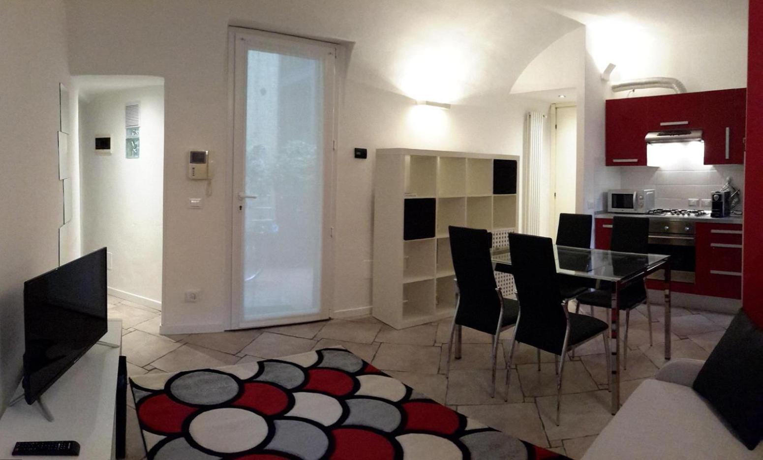 Fuori Portico Rialto Apartment Bologna Bagian luar foto